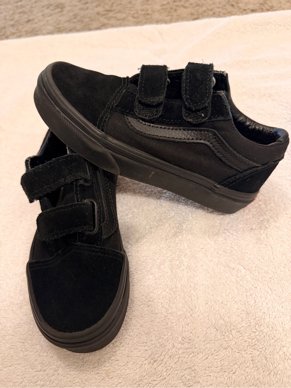Kids Vans Black Velcro Skate Shoes - Classic Low-Top
